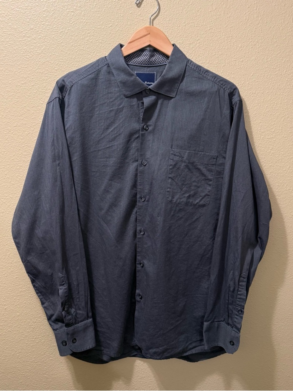 Men’s Large Tommy Bahama Charcoal Gray 100% Pima Cotton Button Down Shirt